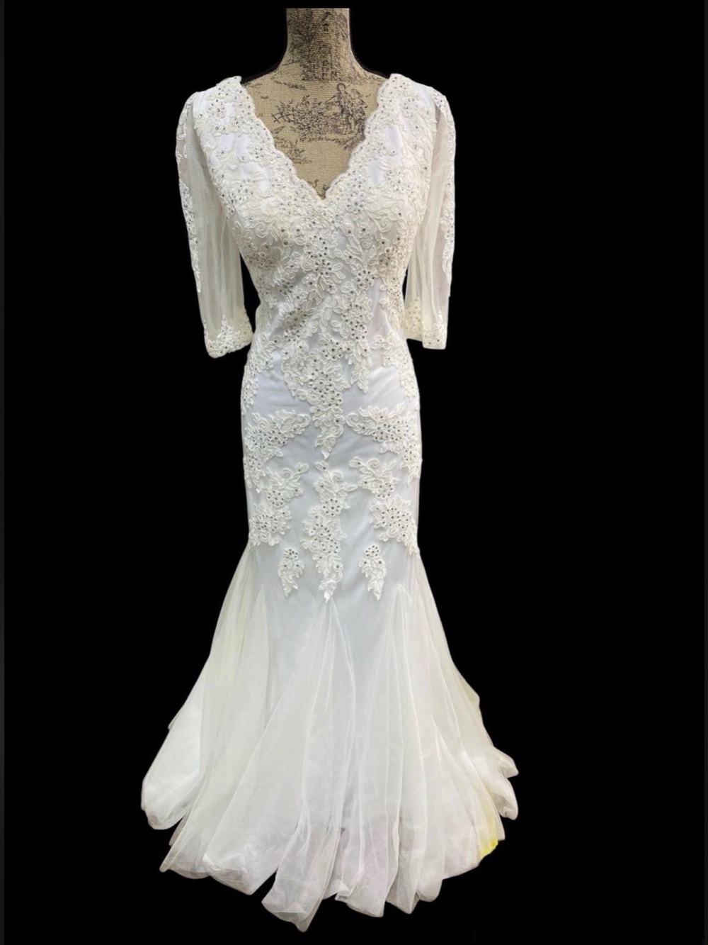 Elegant White Lace V-Neck Mermaid Dress- Marsoni by colors